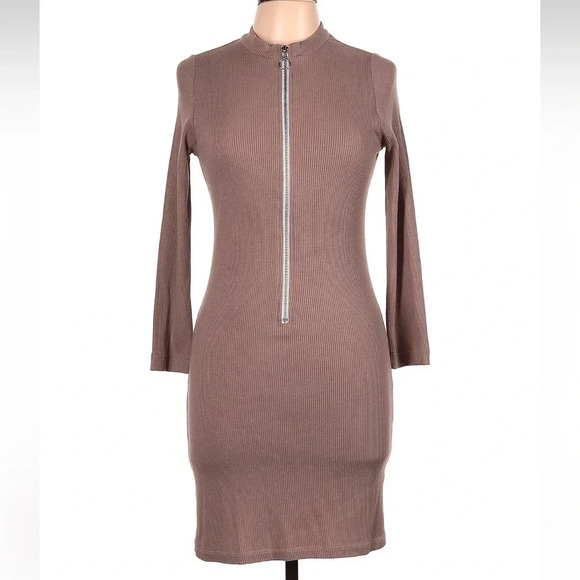Monrow Ribbed Front Zip Up Dress in Dust Brown Women’s Size Large L - Picture 3 of 7